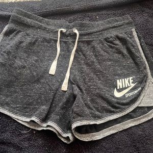 Nike sportswear shorts women’s